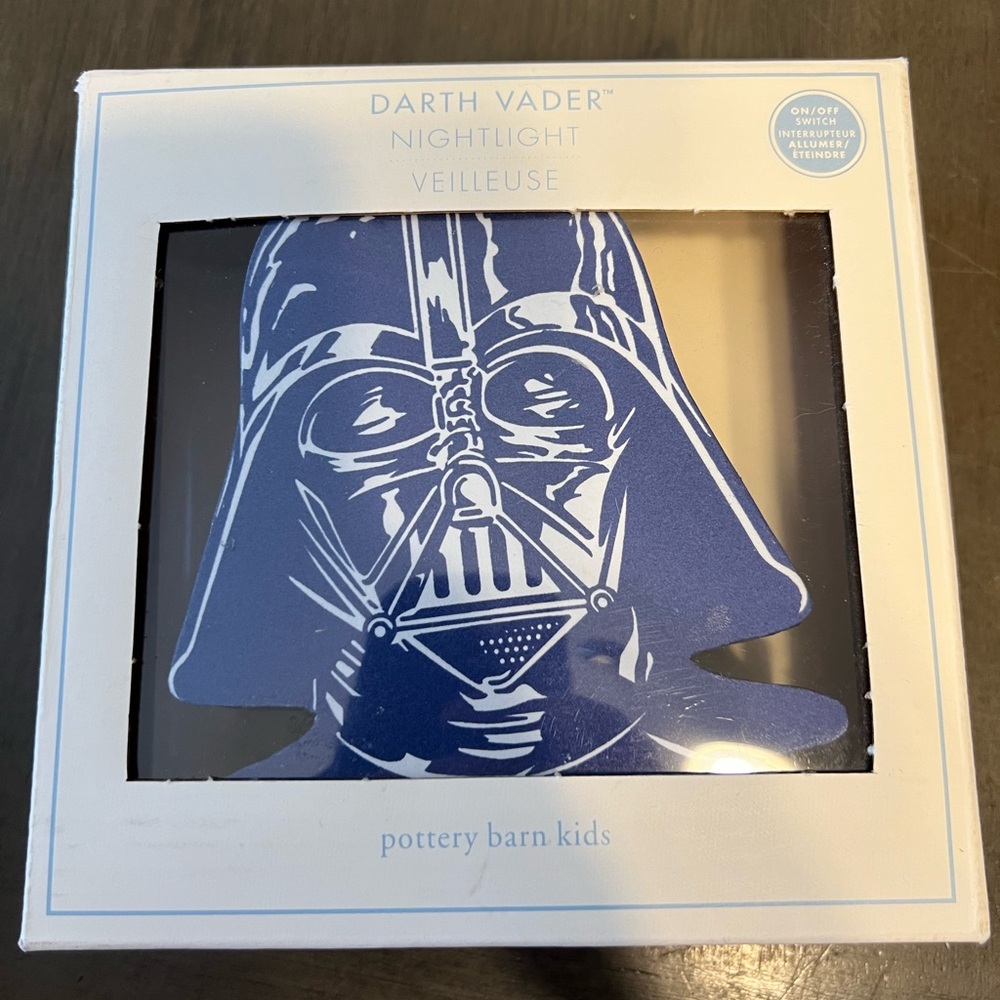 Pottery barn Darth‎ Vader nightlight NWT
